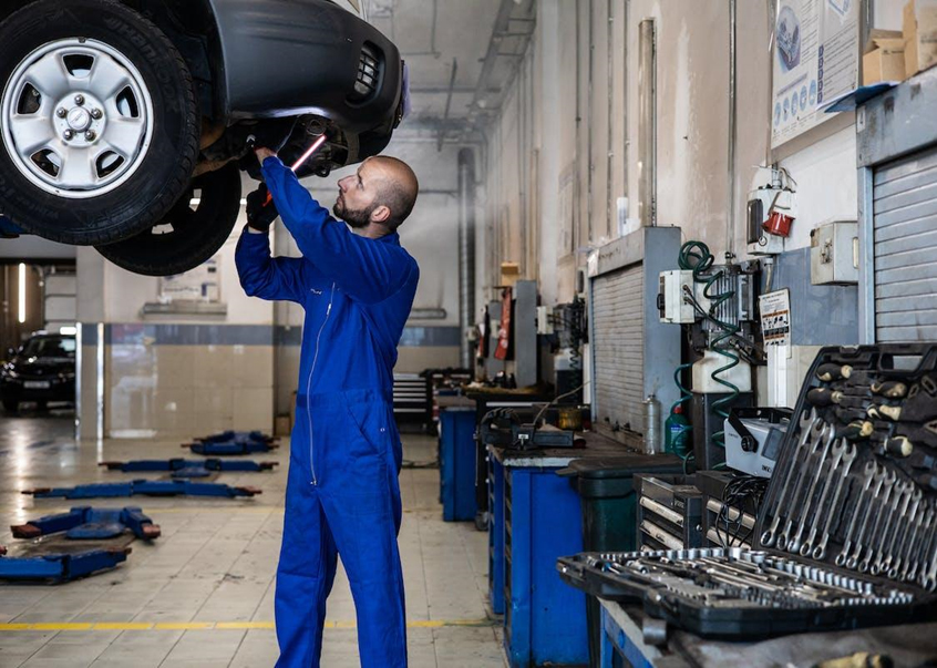 How to communicate effectively with mechanics
