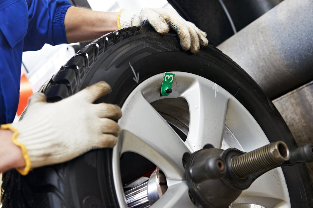 When to Replace Tires | Tread Depth Rules and Safety Signs Davenport Drivers Should Not Ignore